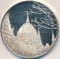 Fülöp Zoltán (1951-) 1978. "Budapest - Parlament / Királyi szent ereklyék" Ag emlékérem (4...