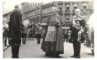 Budapest - 9 db régi városképes lap: XXXIV. Nemzetközi Eucharisztikus Kongresszus, Szent István körm...