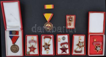 8db vegyes szocialista kitüntetés tokban ("Kiváló Dolgozó", "Munkásőr", "A Haza Fegyveres Szolgálatában") + 4db adományozói okirat ("Munkásőr", "Szolgálati Érdemérem", "Kiváló Dolgozó", "20 éves párttagság") T:vegyes