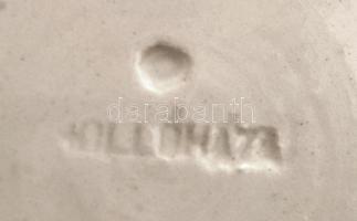 Régi Hollóházi dísztányér,jelzett, kézzel festett,nagy lepattanásokkal,  d:20cm