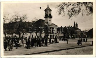 Zombor, Városháza, piac / town hall, market place