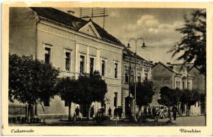 Csíkszereda, Városháza / town hall, automobile (EK)