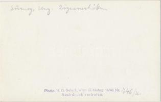 Sümeg, cigány kunyhók, photo (non pc)