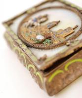 Ezüst (Ag.) névjegykártya tartó (Sárkányölő Szent György képével), jelzett, mesterjeggyel (SG), zomá...