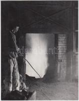 cca 1940 Korschelt Miklós (1900-1982): Kupola kemence,  vintage fotóművészeti alkotás, a szerző hagyatékából, 21,5x17 cm