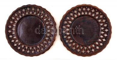 Badár Balázs (1855-1938): Mázas kerámia fali tányérok, kis hibákkal, jelzett, m:24cm