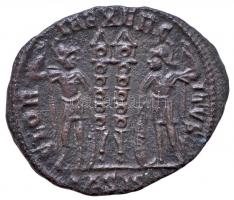 Római Birodalom / Siscia / Constans 335-336. Follis Cu (1,93g) T:2
Roman Empire / Siscia / Constans ...