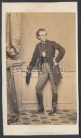 cca 1860 Szerdahelyi Kálmán (1829–1872) 1848-1849-ben honvéd, később színész, Kolozsváron, Aradon és a pesti Nemzeti Színházban játszott, feliratozott keményhátú fénykép, vizitkártya méretben, 10x6 cm