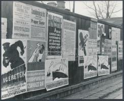 cca 1935 Budapest, Zugló, politikai választási plakátok, későbbi nagyítás egy korabeli fotónegatívról, 13x16 cm