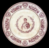 cca 1880 Napóleont éltető antik dísztányér, levonóképes fajansz, jelzett, hibátlan, d:27 cm