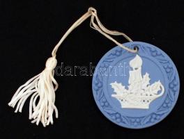 Gyertya motívumos Wedgewood kerámia karácsonyfadísz, d: 5,5 cm /

Wedgewood ceramic Christmas orname...