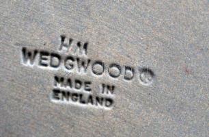 Gyertya motívumos Wedgewood kerámia karácsonyfadísz, d: 5,5 cm /

Wedgewood ceramic Christmas orname...