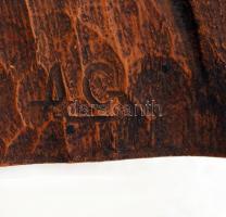 Pipázó halász, fafaragás, "AG" szignóval, 280x195mm