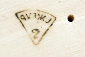 Régi Gzsel orosz porcelán gyertyatartó, kézzel festett, jelzett, apró kopásnyomokkal, m: 18,5 cm