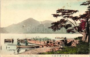 Nikko, Chuzenji lake, boats (EK)