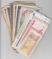 70db vegyes magyar és külföldi bankjegy, főleg pengők T:vegyes