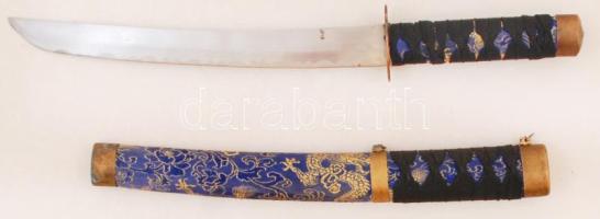 Dísz tantó, japán tőr, gazdagon díszített markolattal és hüvellyel, pengehossz: 28,5 cm, teljes hossz: 43 cm /  Honorary tantō Japanese sword with ornated hilt and scabbard, blade length: 28,5 cm, full length: 43 cm