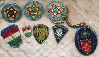 8db klf rendőrségi jelvény, külföldi darabok is, közte DN "Önkéntes Rendőri Szolgálatért 25 éves" zománcozott fém jelvény, Amerikai Egyesült Államok "Carpinteria Police" zománcozott fém jelvény T:1,2 8pcs of diff police badges, including Hungary ND "For 25 years of Voluntary Police Service" enamelled metal badge, USA ND "Carpinteria Police" enamelled metal badge C:UNC,XF