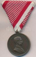 1914. "Ferenc József Bronz Vitézségi Érem" Br kitüntetés mellszalaggal. Szign.: Tautenhayn T:2 Hungary 1914. "Franz Joseph Medal for Bravery bronze" Br medal with ribbon. Sign.: Tautenhayn C:XF