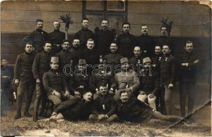 1910 Esztergom, Magyar katonák csoportkép, Koch Dániel fényképész, group photo (EB)