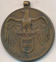 Ausztria 1932. "Osztrák Háborús Emlékérem" Br emlékérem mellszalag nélkül (36mm) T:2- Austria 1932. "Great War Commemorative Medal" Br decoration without ribbon (36mm) C:VF