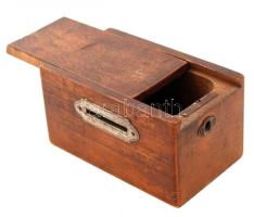 Régi fa persely, a hozzá való kulccsal, 11×6,5×6 cm