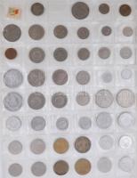 ~760db-os vegyes külföldi hobbi érmegyűjtemény, néhány darab magyarral, érmetartó albumba rendezve T...
