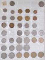 ~760db-os vegyes külföldi hobbi érmegyűjtemény, néhány darab magyarral, érmetartó albumba rendezve T...