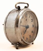 Tam-Tam Drummer óra, "Jung József órás és ékszerés, Kispest" felirattal, a számlapja kopot...