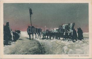 Távíró osztag munkában, Érdekes Újság / WWI Hungarian military card, telegraph squad (wet damage)