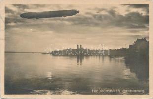 Friedrichshafen, Abenstimmung / airship at night (fa)