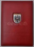 Műbőr "Österreich" feliratú érmetartó album, tálcákkal, 54 férőhellyel, újszerű állapotban