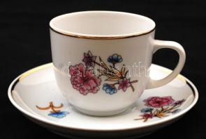 Hollóházi kávéskészlet (csésze+alj), 6 darabos, matricás, jelzett, apró kopásnyomokkal, saját dobozá...