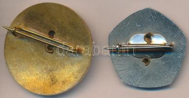 ~1980. "Önkéntes Rendőr" + "Körzeti megbízott" zománcozott fém jelvények T:2