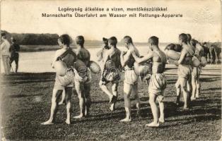 Legénységi átkelés a vízen, mentőkészülékkel / Mannschafts Überfahrt am Wasser mit Rettungs-Apparate / K.u.K. military, water rescue team