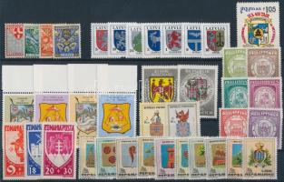 Címer motívum tétel: 68 klf bélyeg + 1 blokk 3 stecklapon Coat of arms 68 diff. stamps + 1 block on ...