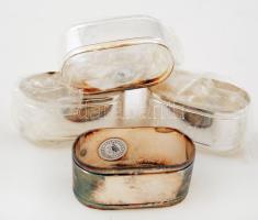 4 darabos ezüstözött fém szalvétagyűrű-csomag, saját dobozában, az egyik kopásnyomokkal