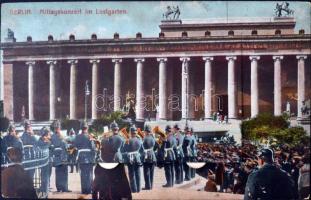 Berlin, Mittagskonzert im Lustgarten / concert in a garden, deficient leporellocard