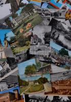 Kb. 700 db MODERN magyar városképes lap dobozban / Approx. 700 modern Hungarian town-view postcards in a box