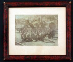 cca 1900 Diósszeg (Sládkovicovo, Felvidék) Vasutállomás a vasutasokkal, fekete-fehér fotó paszpartuban, üvegezett keretben, 11x14cm /Railway station with railwaymen in Sládkovicovo, black and white photo with glass frame, 11x14cm