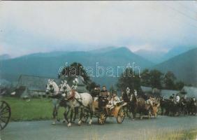 19 db MODERN folklór témájú képeslap, főleg megíratlan lapok / 19 modern motive cards, folklore, mai...