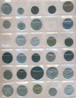 ~400db-os vegyes magyar és külföldi fémpénzgyűjtemény érmetartó albumban, jobb darabokkal T:vegyes
~...