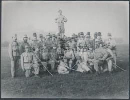 cca 1910 Közelharc botokkal és csoportkép, 2 db korabeli negatívról készült későbbi másolatok, 18x24...