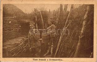 Vizet hoznak a lövészárokban / WWI Hungarian military, trench, soldiers (EB)