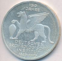 NSZK 1979J 5M Ag "150 éves a Német Archeológiai Intézet" T:2 (exPP)
FRG 1979J 5 Mark Ag &q...