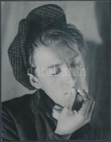 cca 1930 Pöltinger Gusztáv (Sopron): Még egy slukk, jelzetlen vintage fotó a szerző hagyatékából, 18,5x14,5 cm