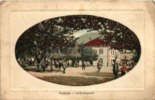 Trebinje, Stefaniegasse / street (wet damage)