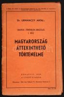 1939 Urmánczy Antal: Grafikus történelem-ábrázolás 1. rész: Magyarország áttekinthető történelme. Bp., szerzői kiadás. Kihajtható történelmi grafikon az uralkodók és a főbb események jelölésével, 1940-től 1950-ig ceruzával kipótolva, valamint más helyütt is ceruzás kiegészítésekkel. Kopott papírkötésben, kis szakadással, egyébként jó állapotban.