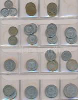 288 db-os vegyes magyar és főleg külföldi érmegyűjtemény érmetartó albumban T:vegyes
288pcs of diff....