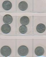 288 db-os vegyes magyar és főleg külföldi érmegyűjtemény érmetartó albumban T:vegyes
288pcs of diff....